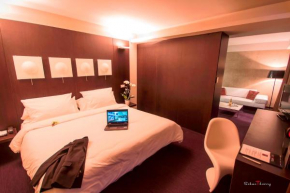 Гостиница Le Rex Hôtel  Тарб